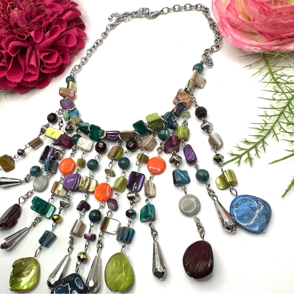 NEW⚜️Mother Of Pearl & Glass Crystal Chandelier Necklace - Picture 5 of 6